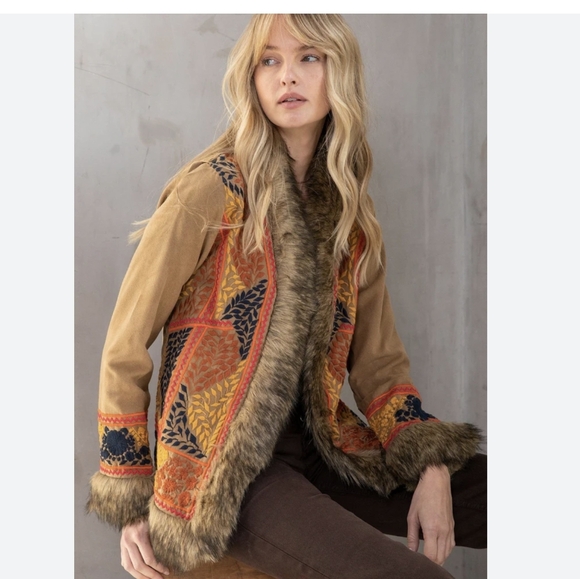 lovestitch Jackets & Blazers - Lovestitch Faux Fur Trim Embroidered Boho Western Jacket Medium